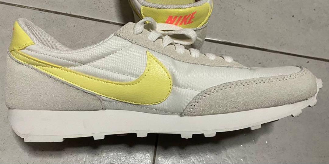White and yellow nike trainers cheap