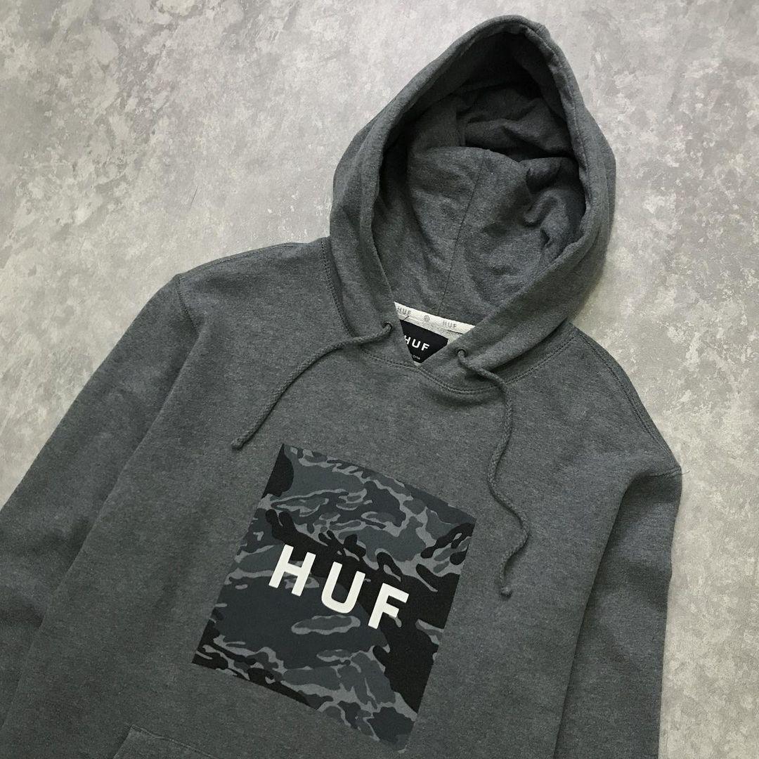 Huf camo hoodie top