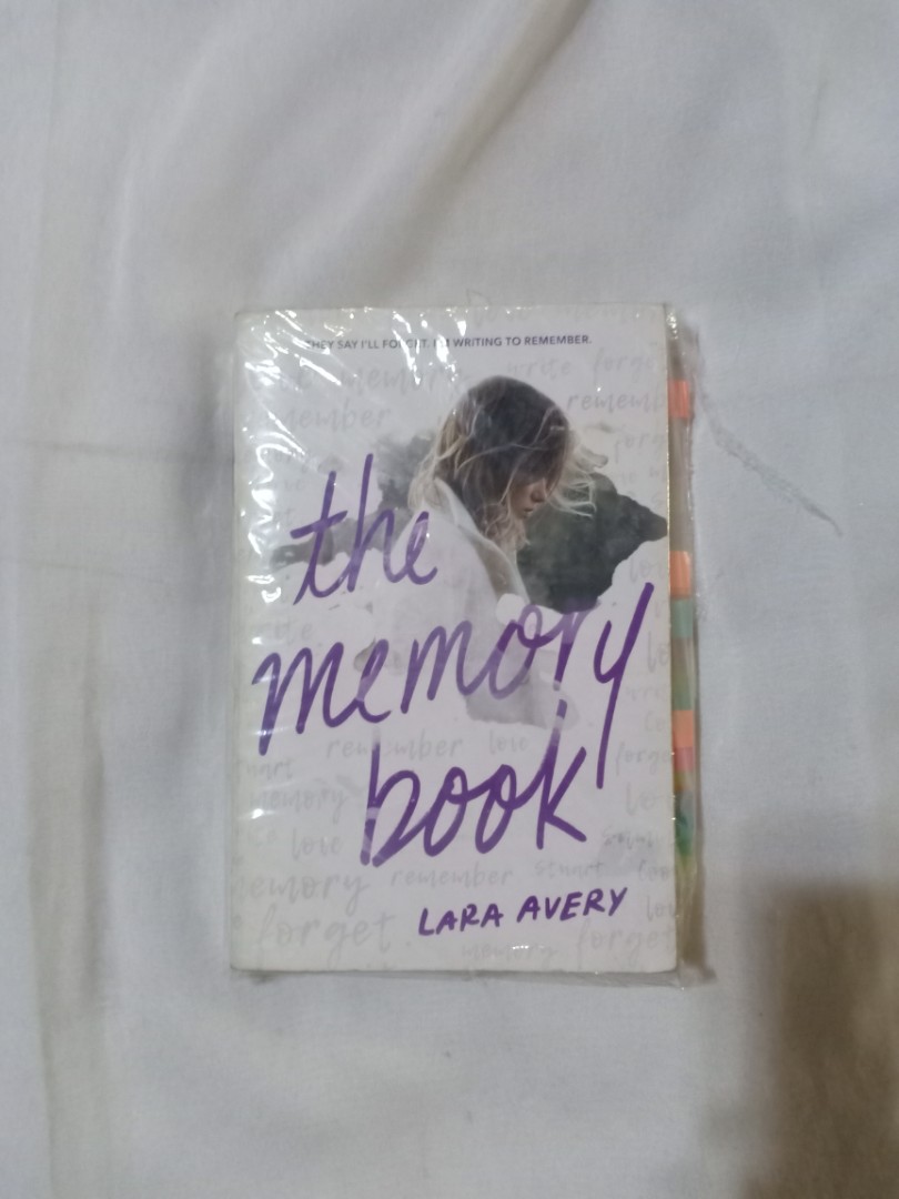 The memory book by Lara avery, Hobbies & Toys, Books & Magazines