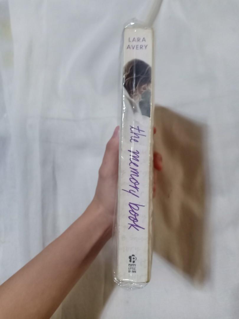 The memory book by Lara avery, Hobbies & Toys, Books & Magazines