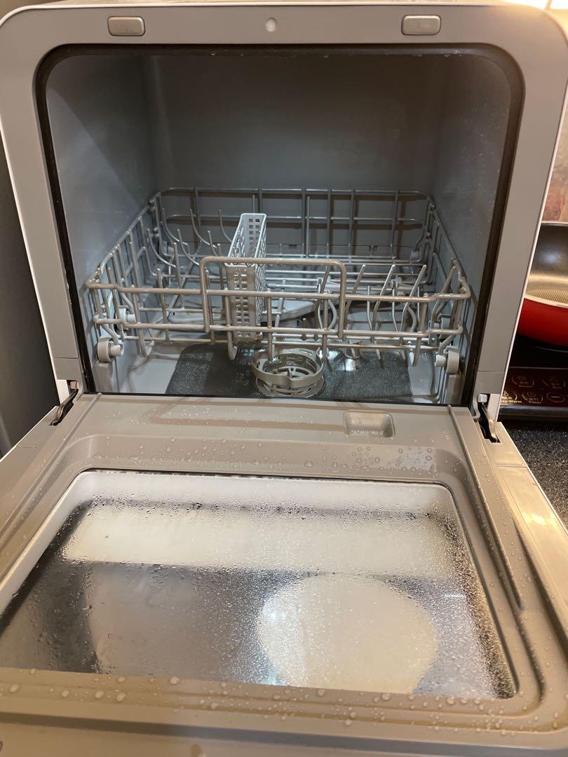 Toshiba countertop dishwasher, TV & Home Appliances, Kitchen Appliances