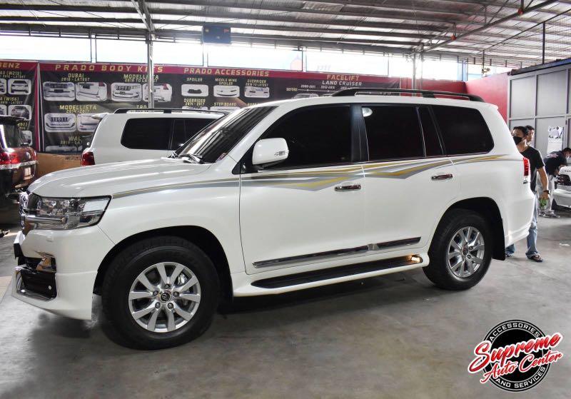 Toyota Landcruiser Lc200 land cruiser side Moulding chrome pearl white