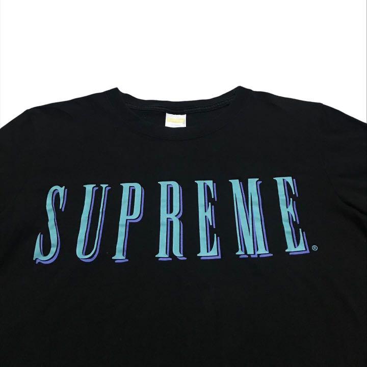 T-shirt SUPREME original usa, Fesyen Pria, Pakaian , Atasan di Carousell