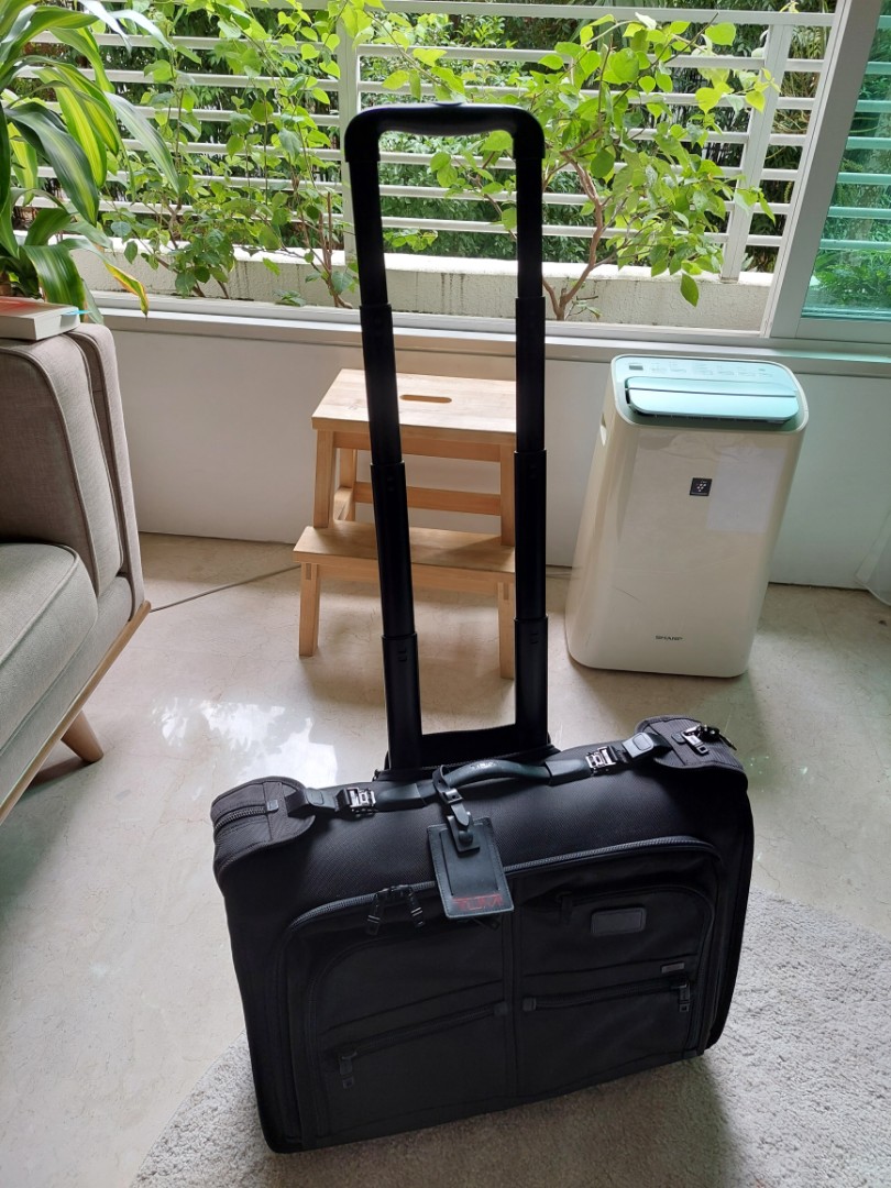 Tumi alpha 2 wheeled extended trip garment bag shop