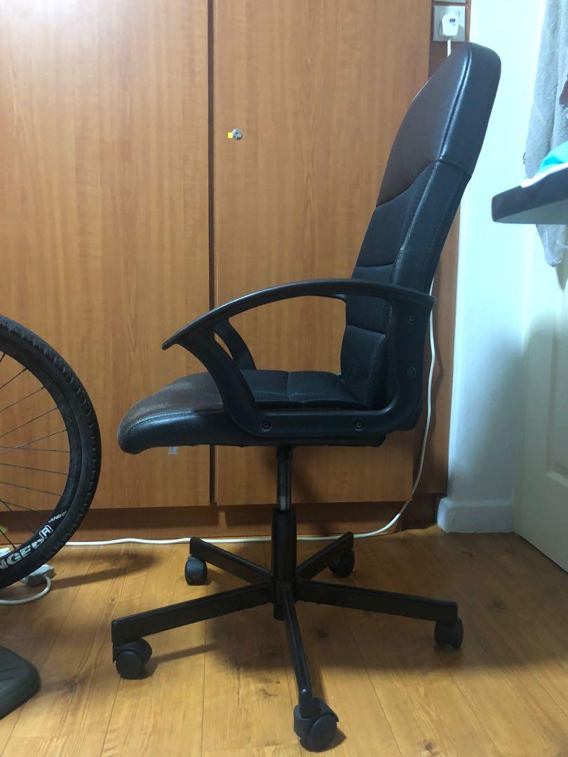 Used computer chair, Furniture & Home Living, Furniture, Chairs on