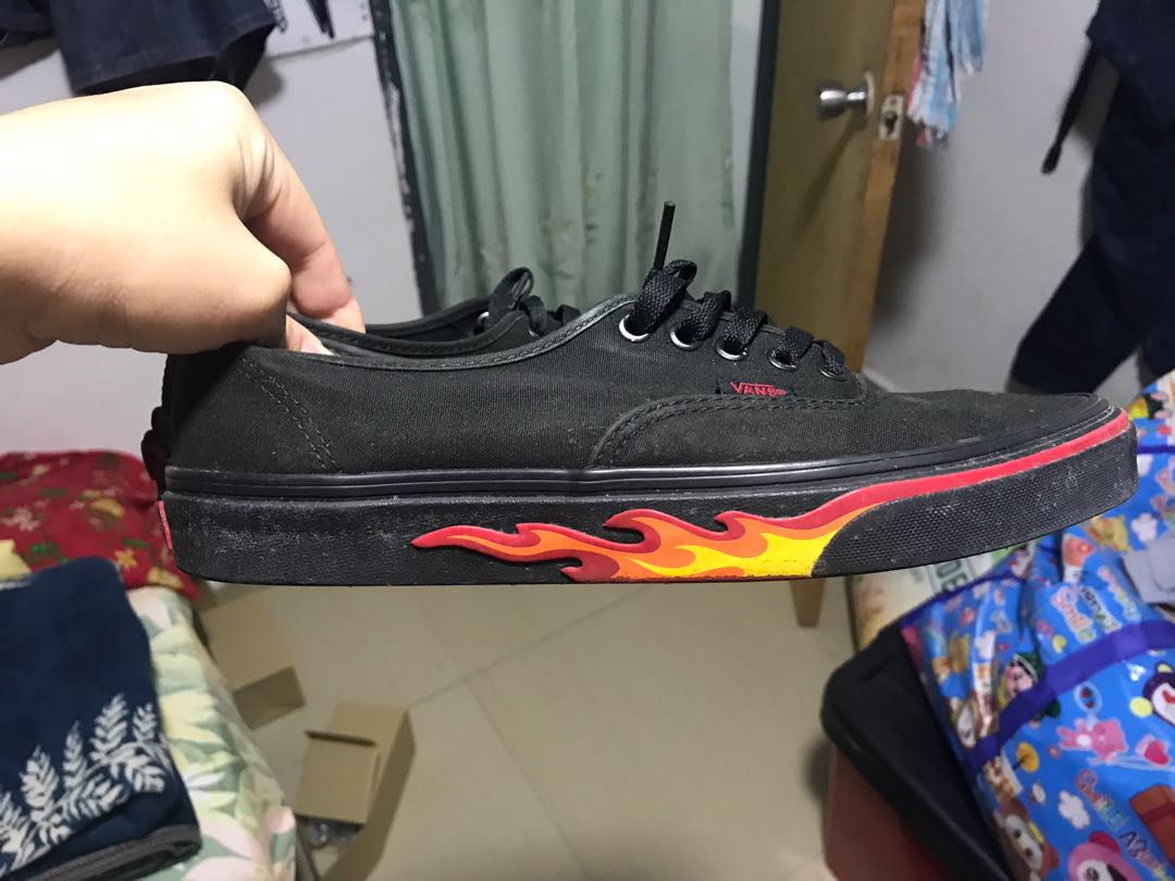 Vans hot sale authentic flame
