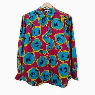 (Category: ) located in . Submitted by lilee.closet (Listing ID 1152782767, Image 1). Description: .