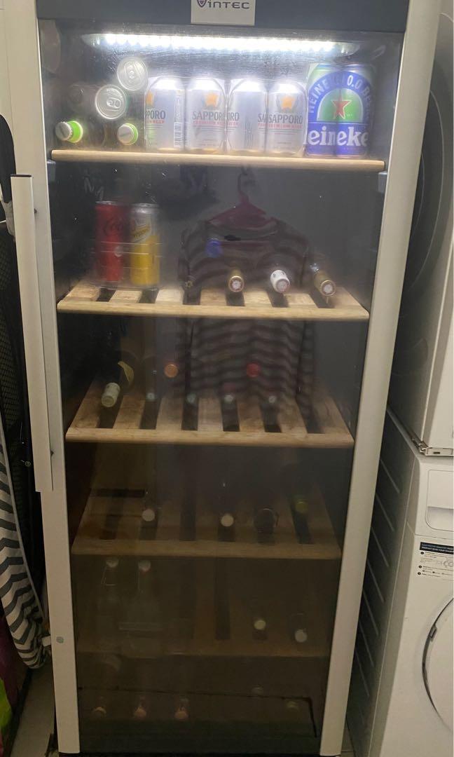Vintec Wine Fridge 130 bottles, TV & Home Appliances, Kitchen