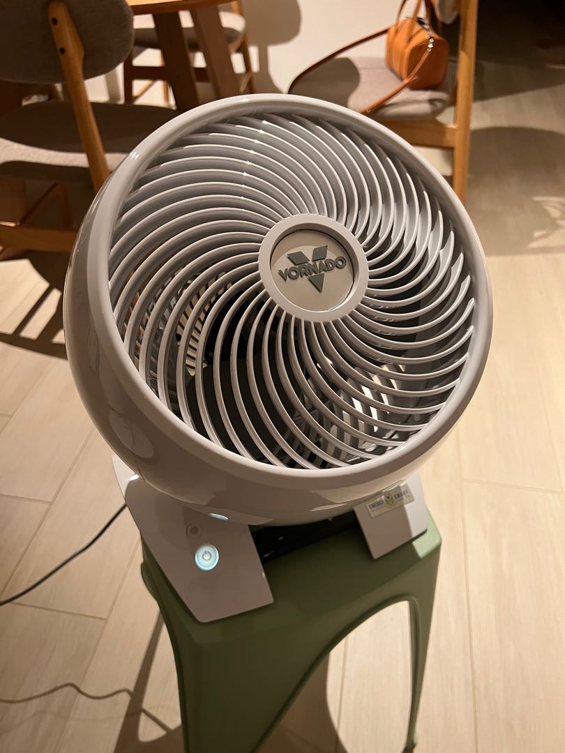 Vornado 6303DC Medium Air Circulator, Furniture & Home Living, Lighting
