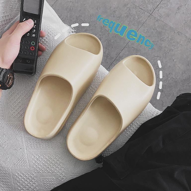 Yeezy best sale calabasas ár
