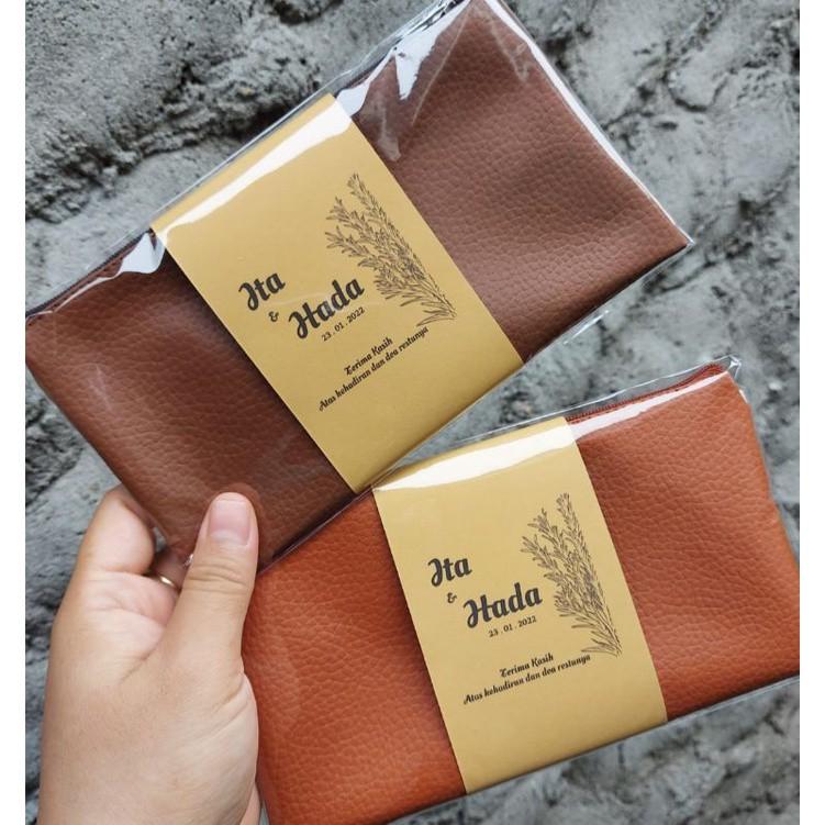 Souvenir pouch top