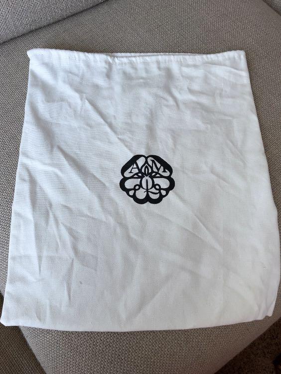 Alexander mcqueen dust bag outlet