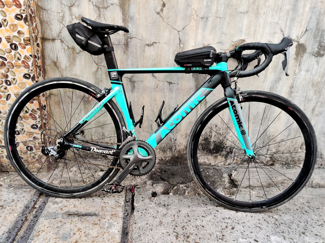 Atomic aero shop road bike