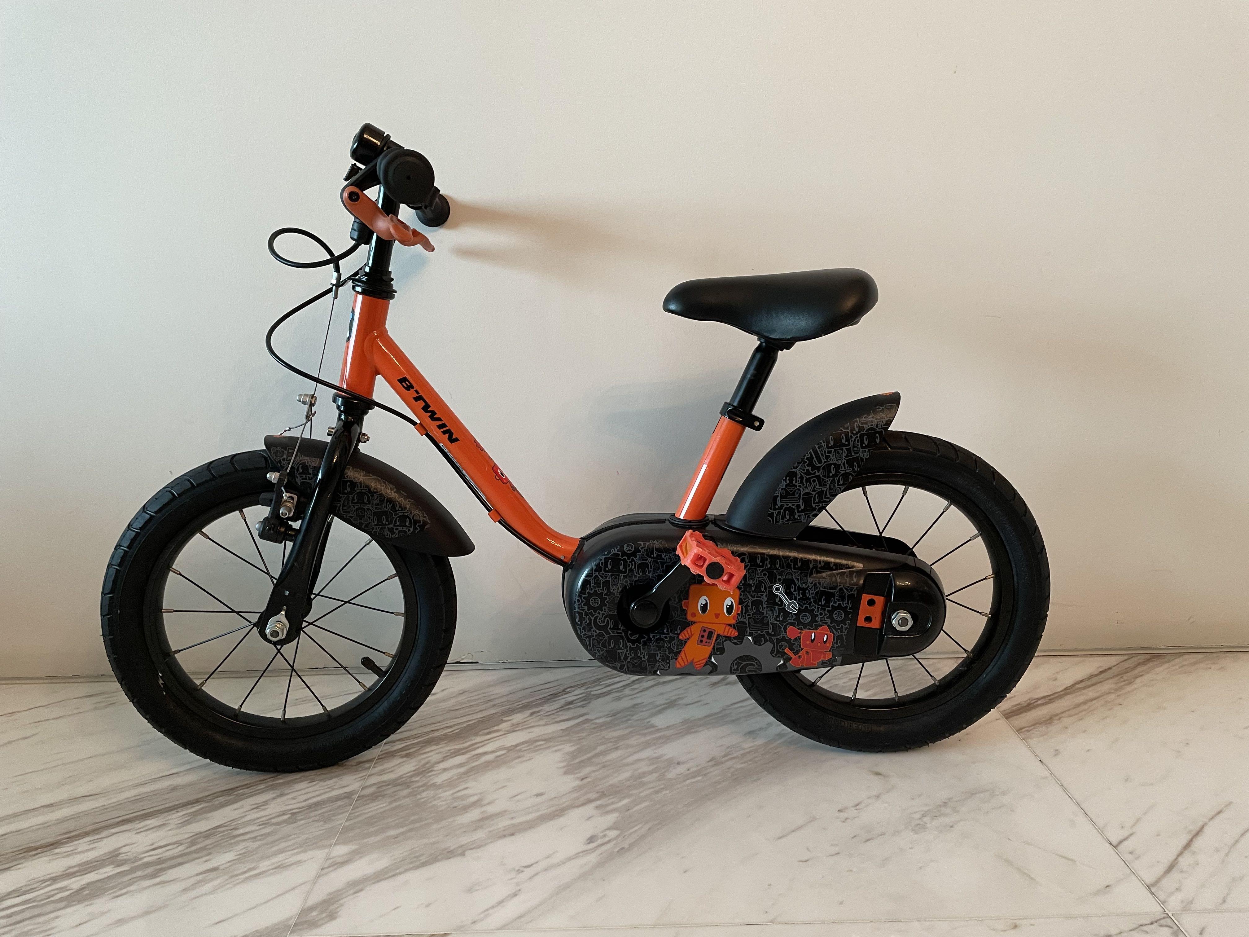 B-Twin Kids 14-inch Bicycle, Sports 