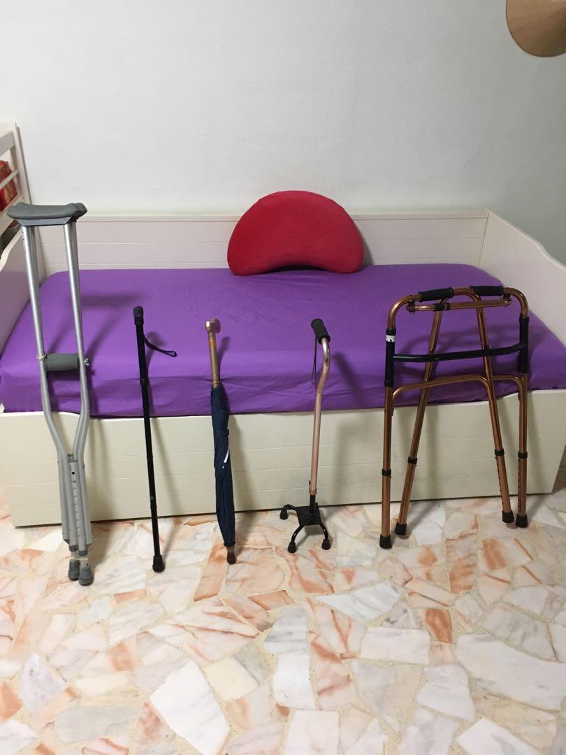 Commode chair with wheels 3 functions in 1 Free gift, Health