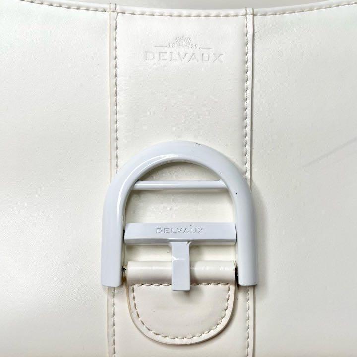 Delvaux - Among the collection's eye-catching ranks