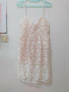 Dress lace furing soft like new banget