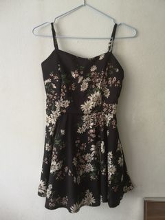 (Category: ) located in . Submitted by secondchanceforclothes (Listing ID 1158015217, Image 1). Description: .