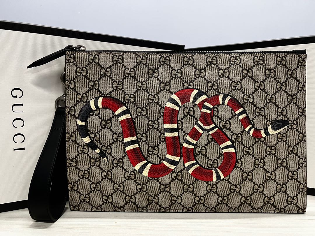 Gucci kingsnake pouch best sale