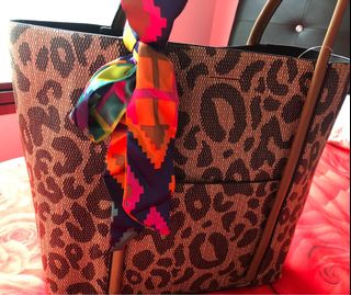 (Category: ) located in . Submitted by bbshoppingz (Listing ID 1158009828, Image 1). Description: .