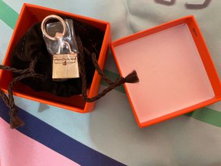 （分類：）位於 。 由 Windywins 提交（商品編號 1158027827，圖片 1）。簡介： 。
