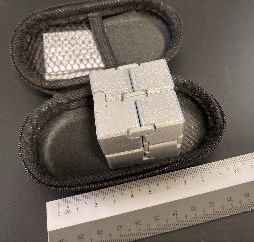 Infinity Fidget Cube (Category: Toys & Games) located in Singapore. Submitted by shamu (Listing ID 1158087500, Image 1). Description: brand new.