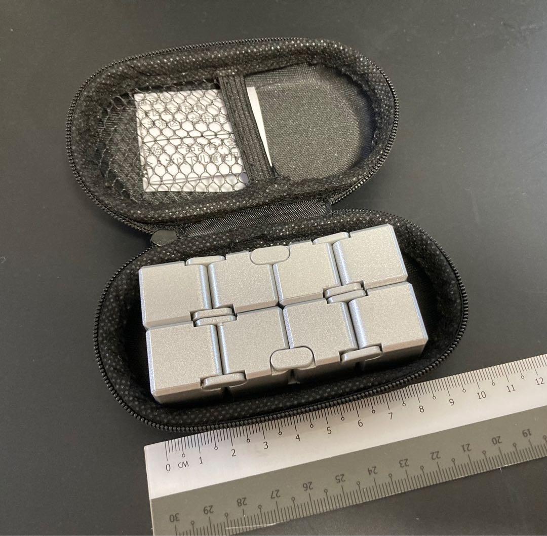 Infinity Fidget Cube (Category: Toys & Games) located in Singapore. Submitted by shamu (Listing ID 1158087500, Image 2). Description: brand new.