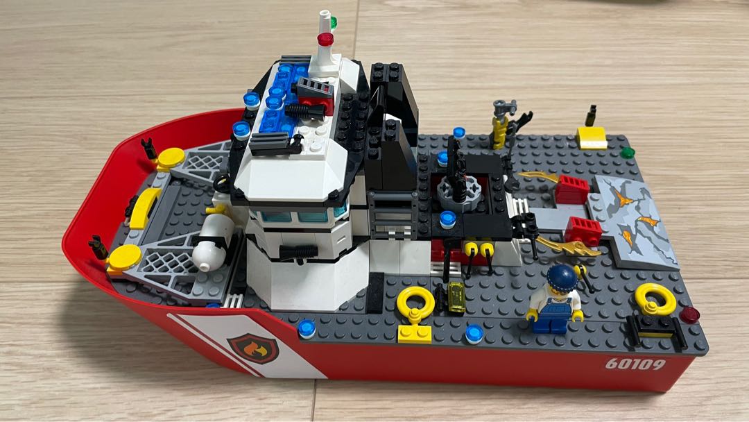 Lego 60109 消防船, 興趣及遊戲, 玩具& 遊戲類- Carousell