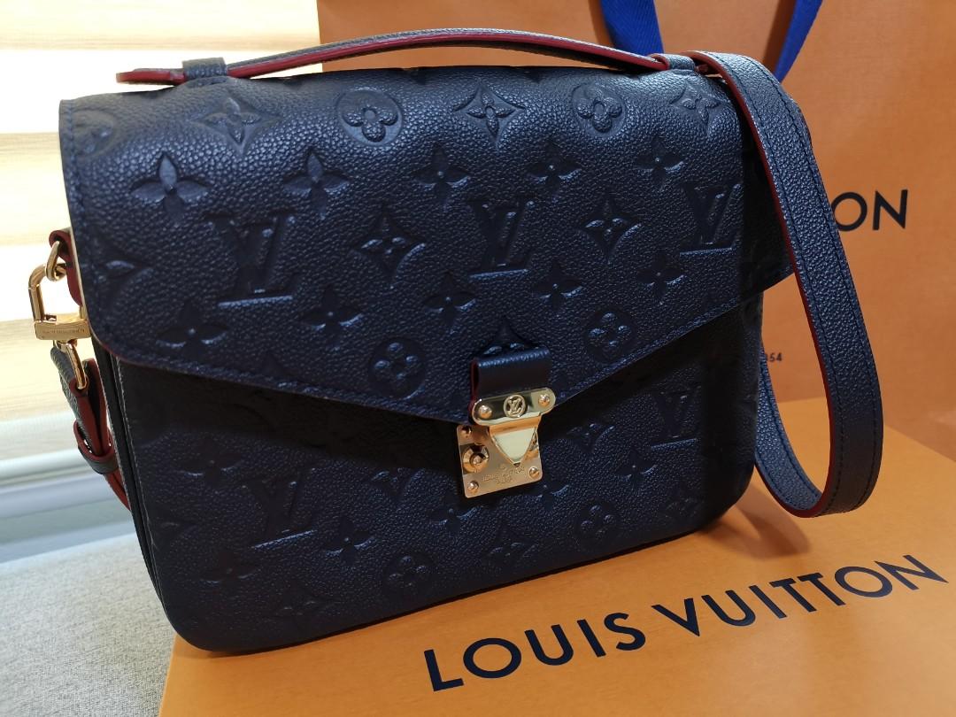 Louis Vuitton Pochette Métis in Blue, Women's Fashion, Bags & Wallets,  Cross-body Bags on Carousell