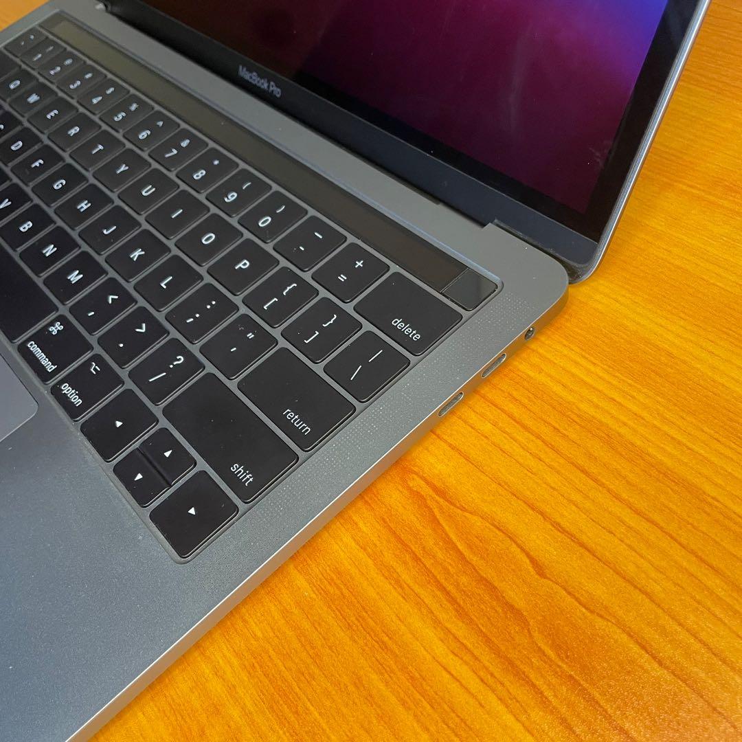 MacBook Pro 13” 512 GB, touchbar 2017 model, Computers & Tech