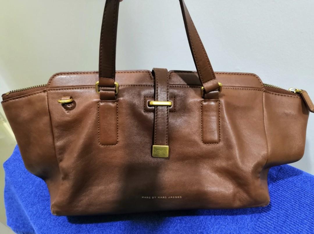 Marc jacobs 2025 serial number bag