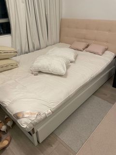 （分類：）位於 。 由 atelierc 提交（商品編號 1158049641，圖片 1）。簡介： 。