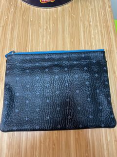 MCM clutch (with long strap for carrying)64224722526850110