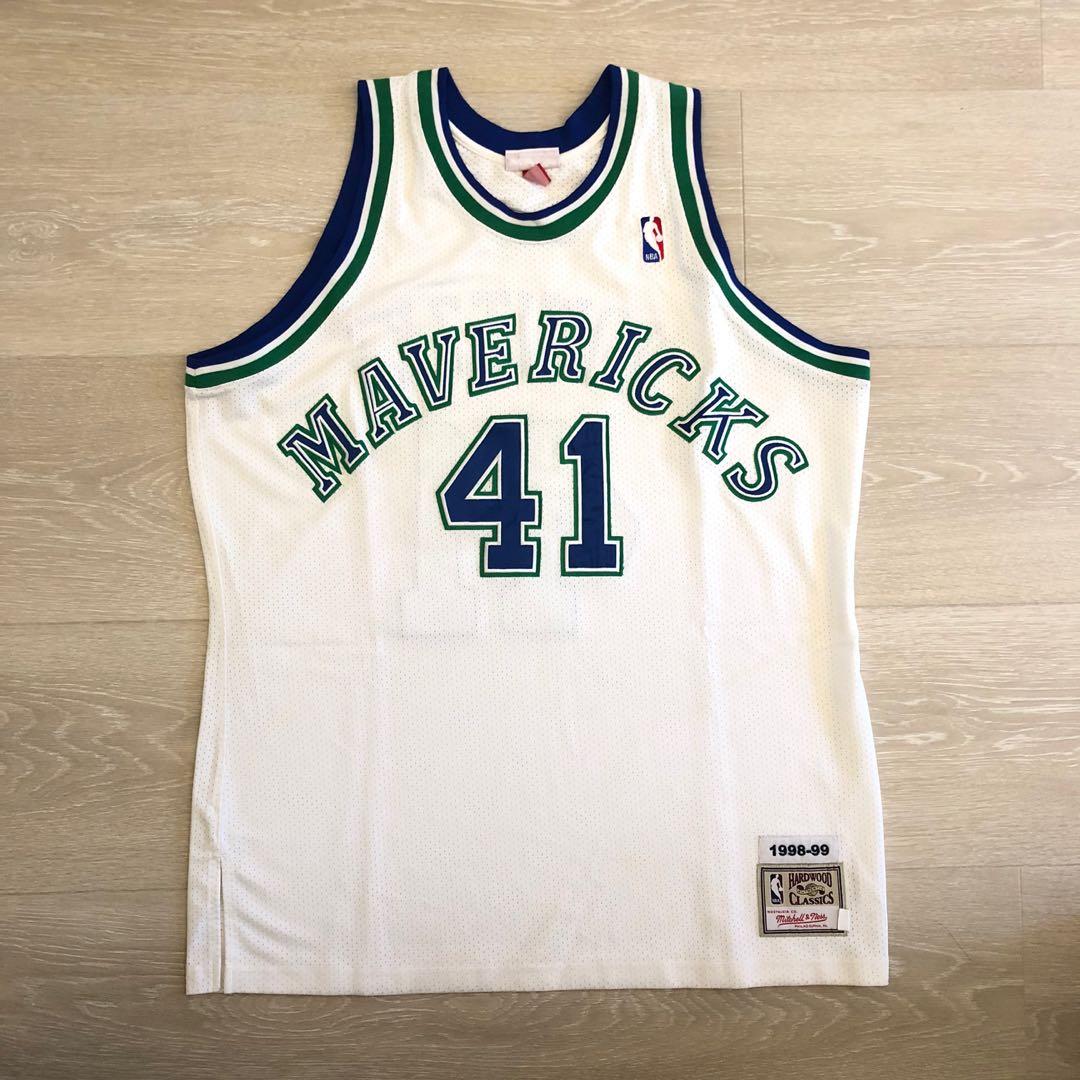 Dirk nowitzki on sale rookie jersey