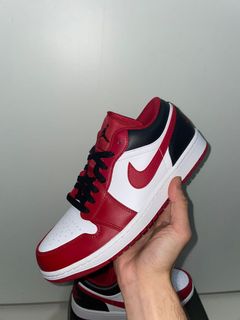 (Category: ) located in . Submitted by ak_sneakers (Listing ID 1158029029, Image 1). Description: .