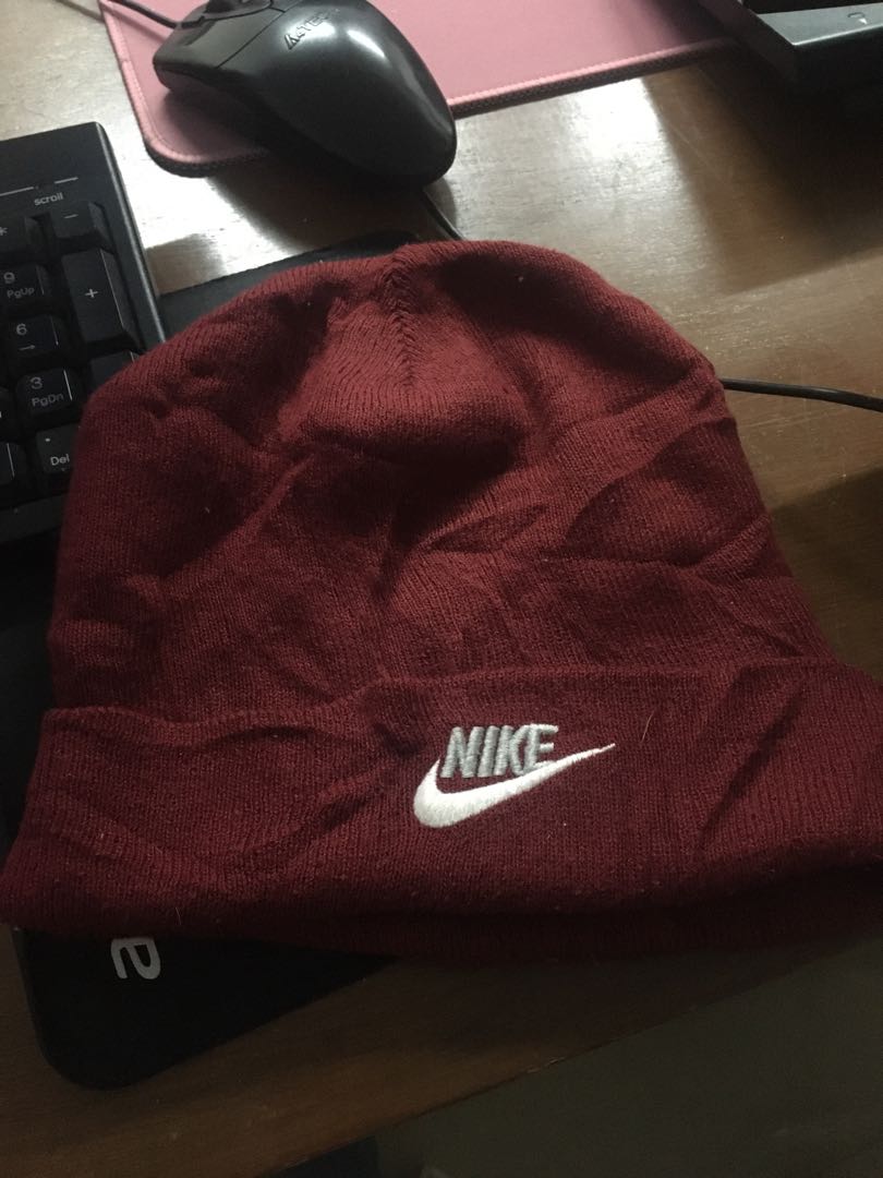 Nike Beanie, Men's Fashion, Watches 