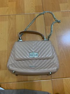 (Kategori: ) berada di . Dikirim oleh usergirlss (ID iklan 1158100788, Gambar 1). Deskripsi: .