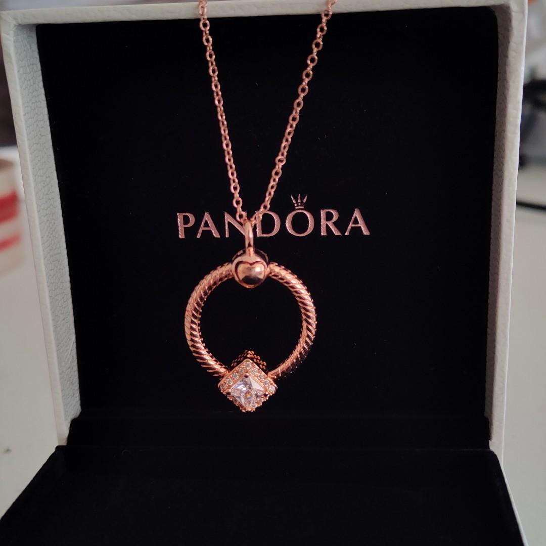 Pandora o shop pendant rose gold