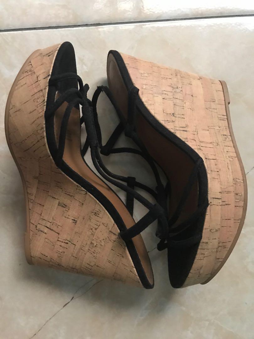 Preloved H\u0026M Wedge Shoes, Fesyen Wanita 