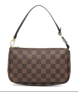 (Category: ) located in . Submitted by Midnight.Boutique (Listing ID 1158146102, Image 1). Description: .