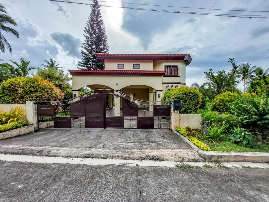 RA 3BR 2 Storey House with Basement for Sale in Ponderosa Leisure Farms, Silang Cavite near
