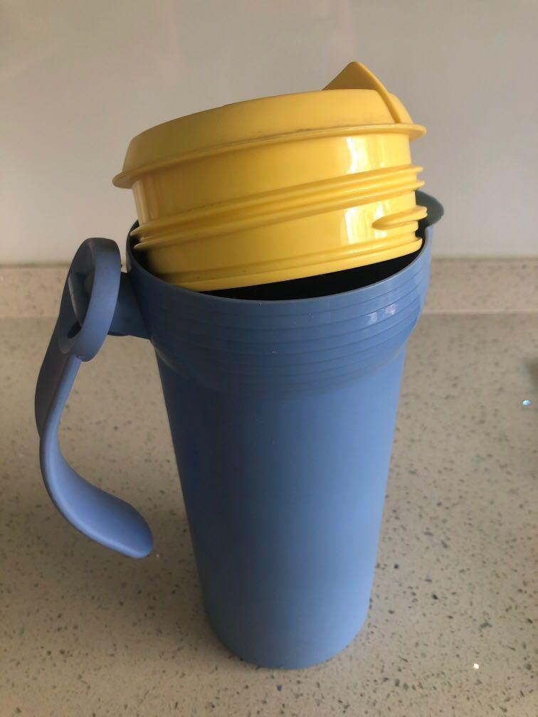 Tupperware jug with lid65074409538690111