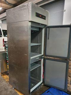 UPRIGHT 2DOOR CHILLER