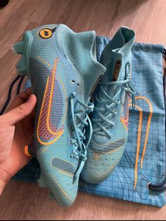 (Category: ) located in . Submitted by cleatsinthestreets (Listing ID 1158044149, Image 1). Description: .