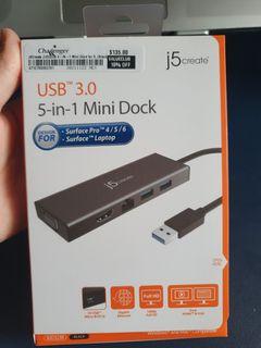 USB 3.0 5-in-1 Mini Dock Dual HDMI VGA