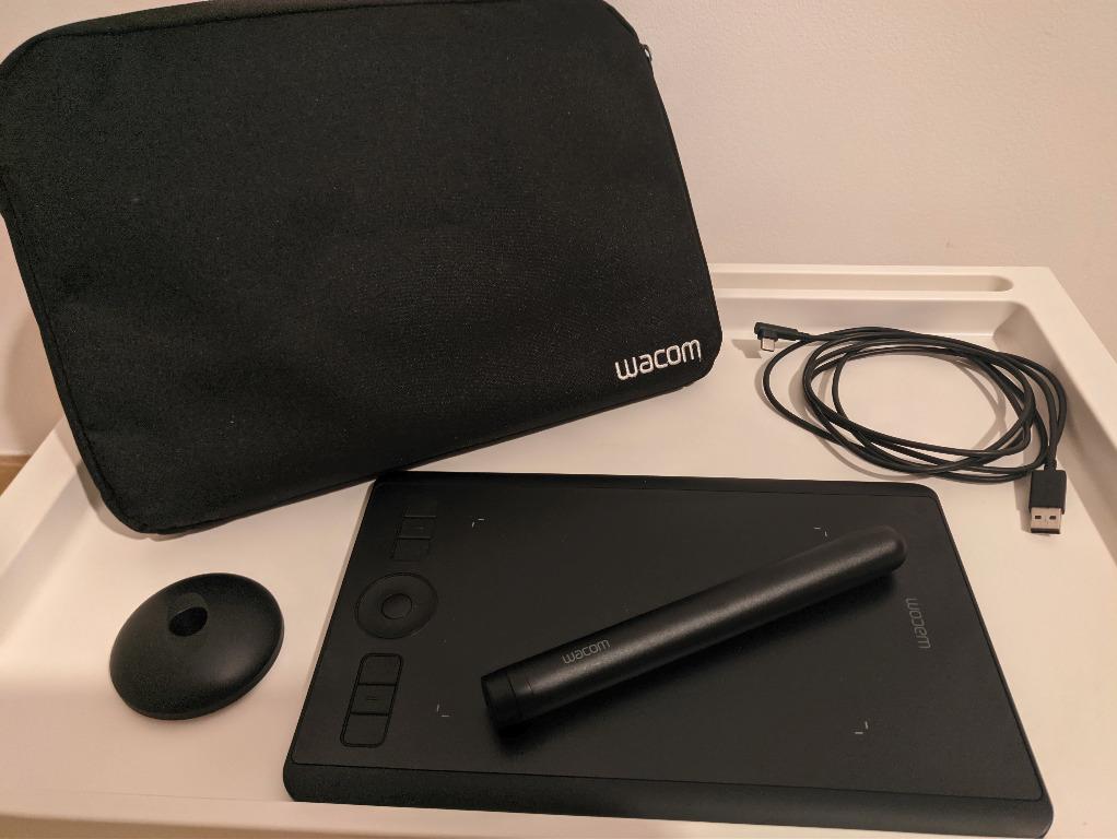Wacom Tablet Intuos pro small PTH-460 - Perfect condition