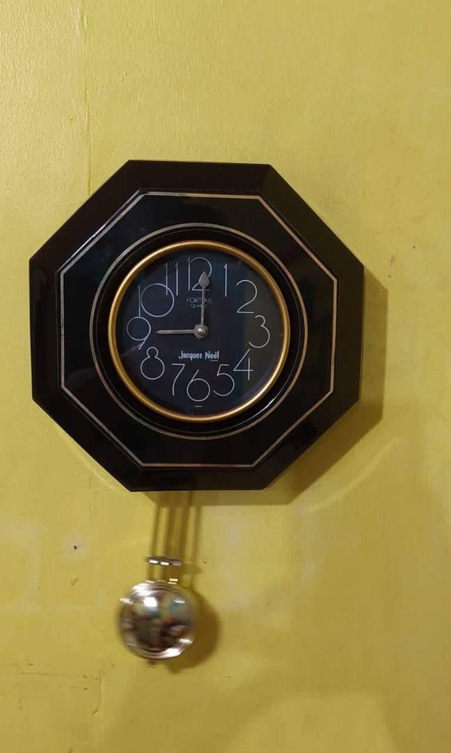 Wall clock porcelain ( pendulum ) (Category: Clocks) located in Caloocan City. Submitted by great_2003 (Listing ID 1158140384, Image 3). Description: good running condition fragile item elegant pendulum wall clock medyo may kabigatan porcelain with pendulum use 1 double A battery not included as is only wysiwyg.