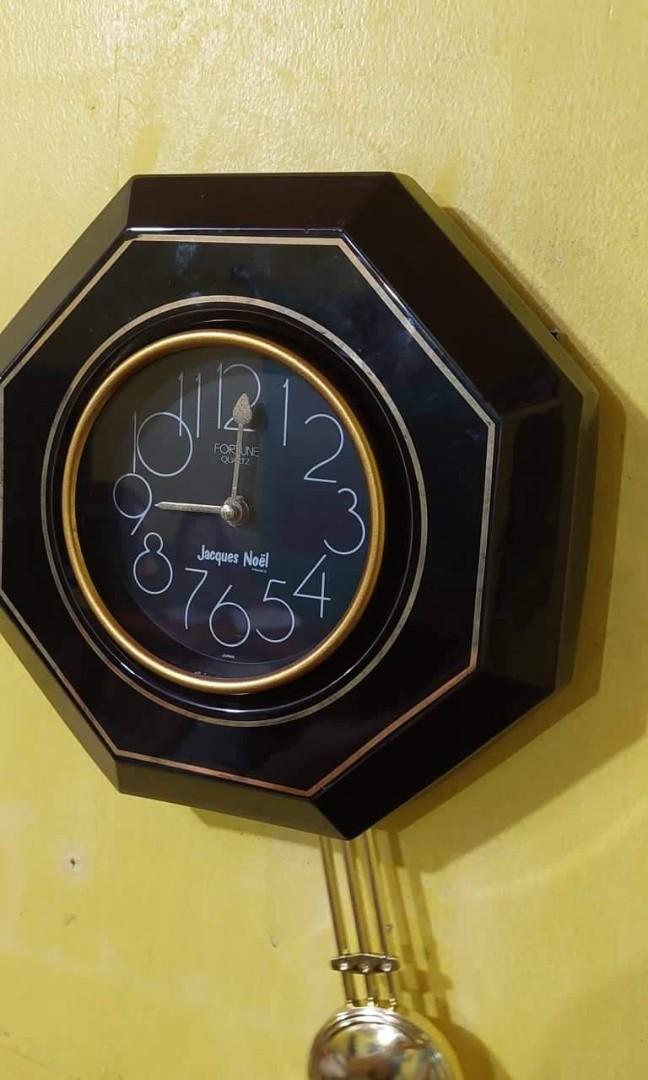 Wall clock porcelain ( pendulum ) (Category: Clocks) located in Caloocan City. Submitted by great_2003 (Listing ID 1158140384, Image 2). Description: good running condition fragile item elegant pendulum wall clock medyo may kabigatan porcelain with pendulum use 1 double A battery not included as is only wysiwyg.