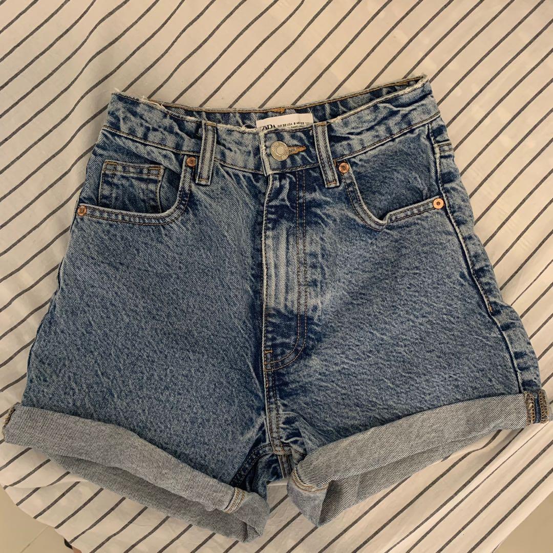 authentic zara mom fit denim shorts Women s Fashion Bottoms
