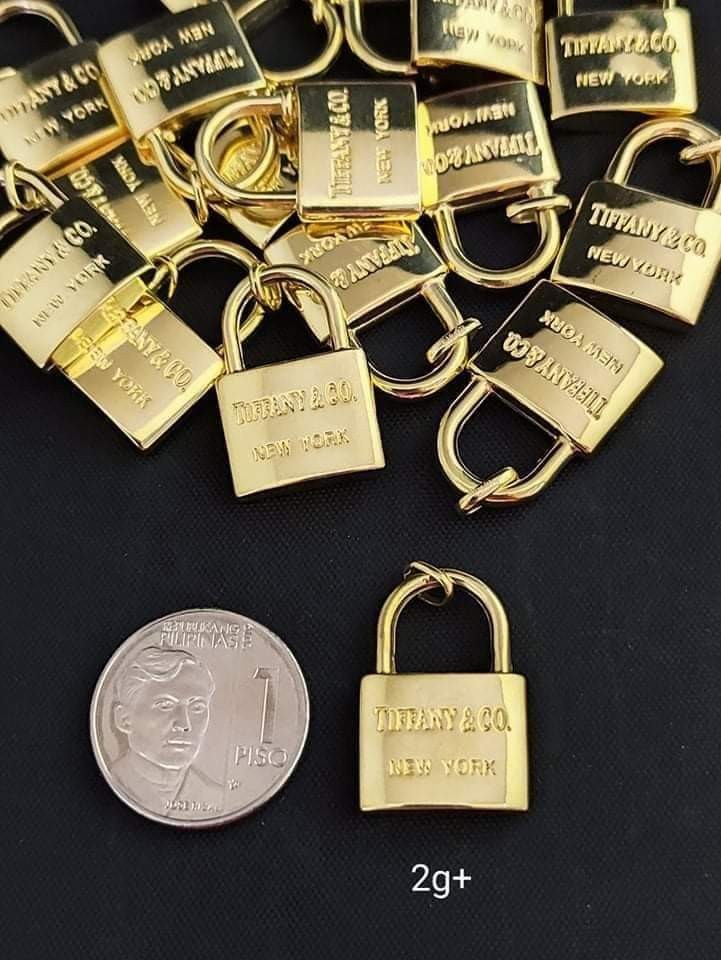 Tiffany discount lock pendant